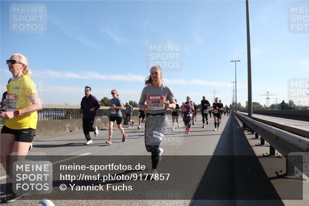 03.10.2025 - Köhlbrandbrückenlauf Yannick Fuchs http://msf.ph/oto/9177857 03.10.2025 11:17:12 Position 3 1635, 4619 meine-sportfotos.de