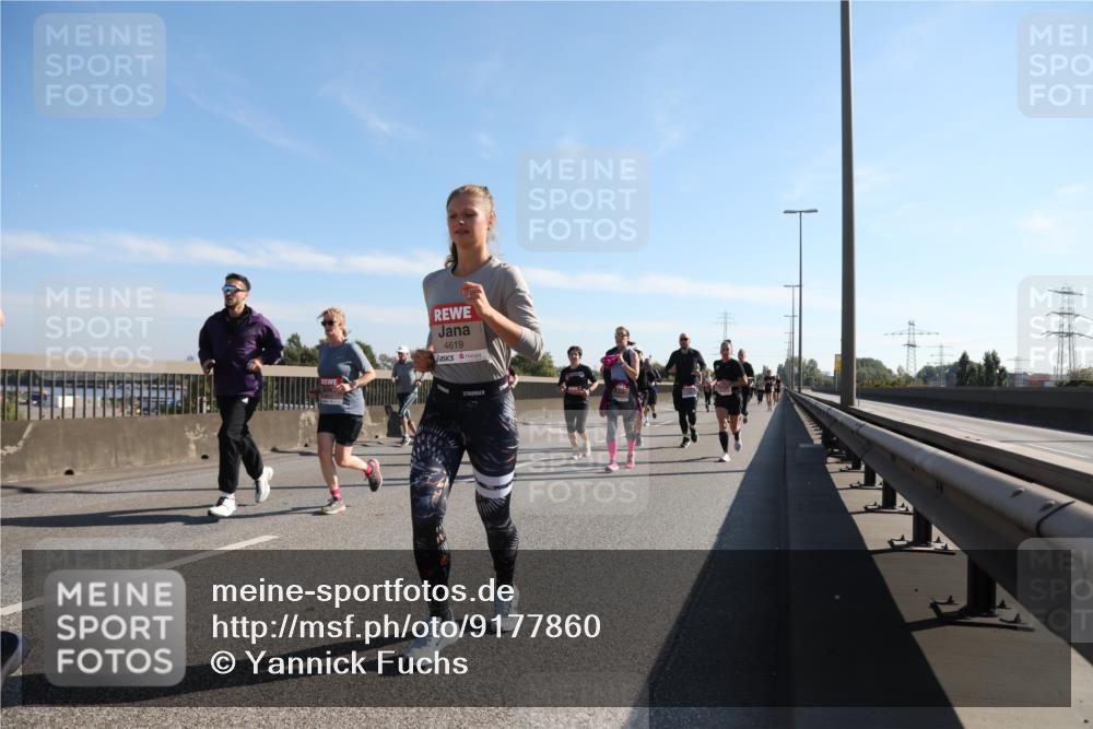 03.10.2025 - Köhlbrandbrückenlauf Yannick Fuchs http://msf.ph/oto/9177860 03.10.2025 11:17:12 Position 3 4619 meine-sportfotos.de