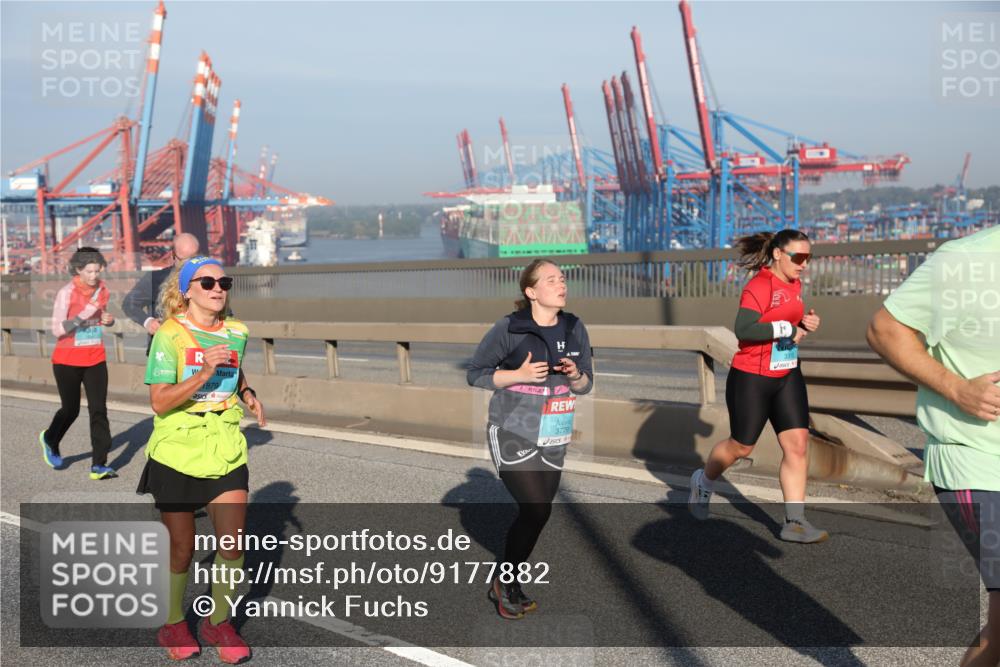 03.10.2025 - Köhlbrandbrückenlauf Yannick Fuchs http://msf.ph/oto/9177882 03.10.2025 08:49:18 Position 2 1879, 3779 meine-sportfotos.de