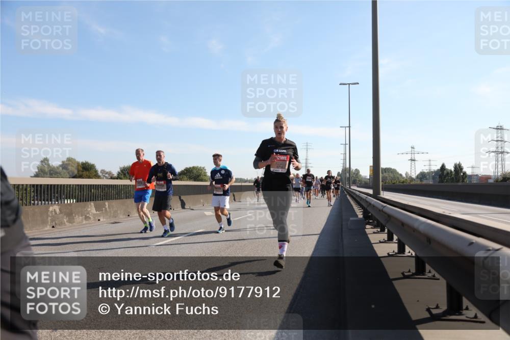 03.10.2025 - Köhlbrandbrückenlauf Yannick Fuchs http://msf.ph/oto/9177912 03.10.2025 11:17:15 Position 3 6766 meine-sportfotos.de
