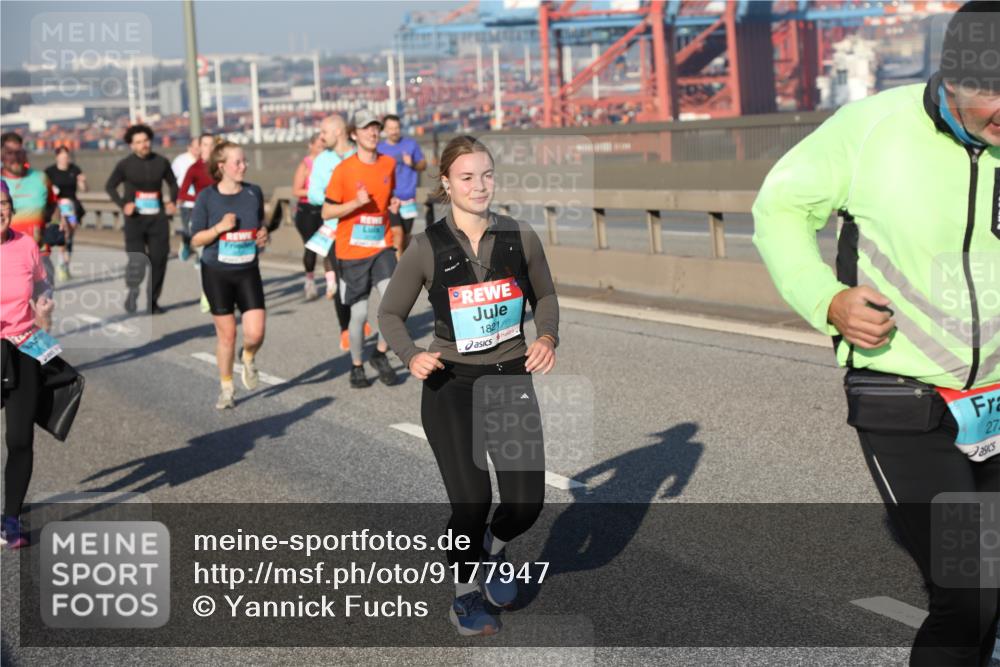 03.10.2025 - Köhlbrandbrückenlauf Yannick Fuchs http://msf.ph/oto/9177947 03.10.2025 08:49:24 Position 2 1821, 27 meine-sportfotos.de