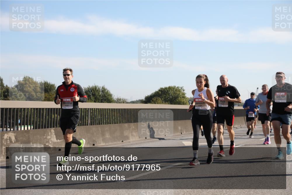 03.10.2025 - Köhlbrandbrückenlauf Yannick Fuchs http://msf.ph/oto/9177965 03.10.2025 11:17:18 Position 3 4564, 6563 meine-sportfotos.de