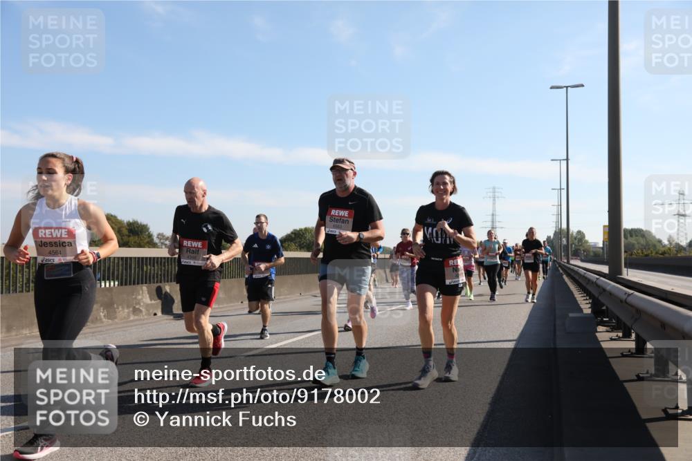 03.10.2025 - Köhlbrandbrückenlauf Yannick Fuchs http://msf.ph/oto/9178002 03.10.2025 11:17:20 Position 3 4564, 4346, 6563 meine-sportfotos.de