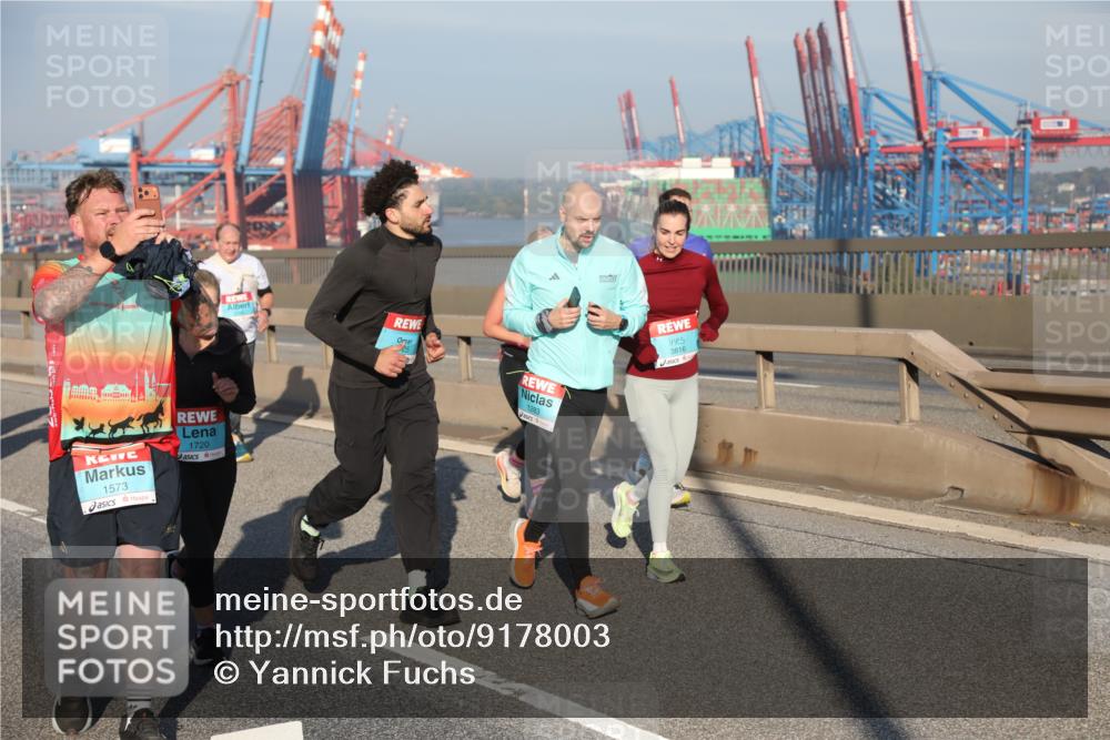 03.10.2025 - Köhlbrandbrückenlauf Yannick Fuchs http://msf.ph/oto/9178003 03.10.2025 08:49:30 Position 2 1573, 1720, 25, 1283, 3816 meine-sportfotos.de