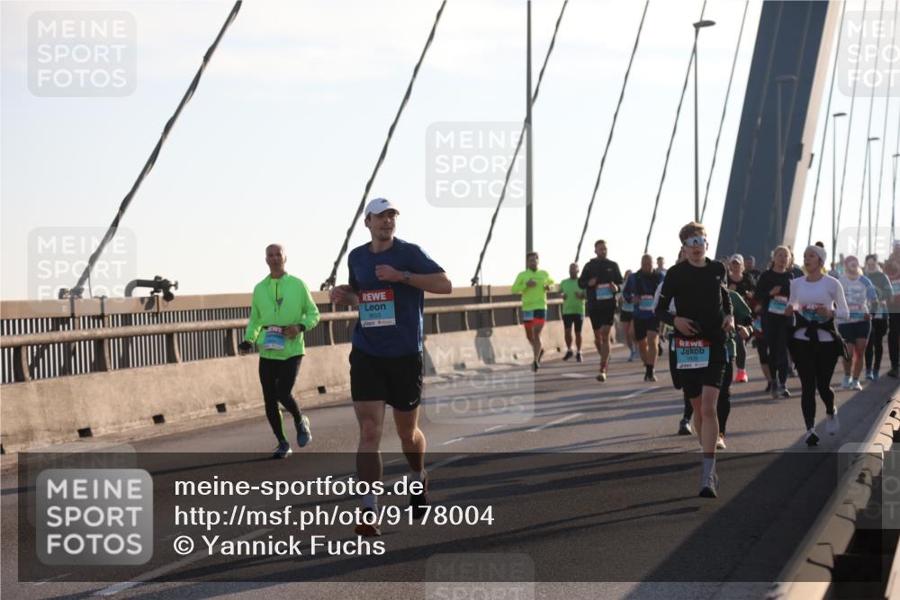 03.10.2025 - Köhlbrandbrückenlauf Yannick Fuchs http://msf.ph/oto/9178004 03.10.2025 08:30:05 Position 1 1933, 1 meine-sportfotos.de