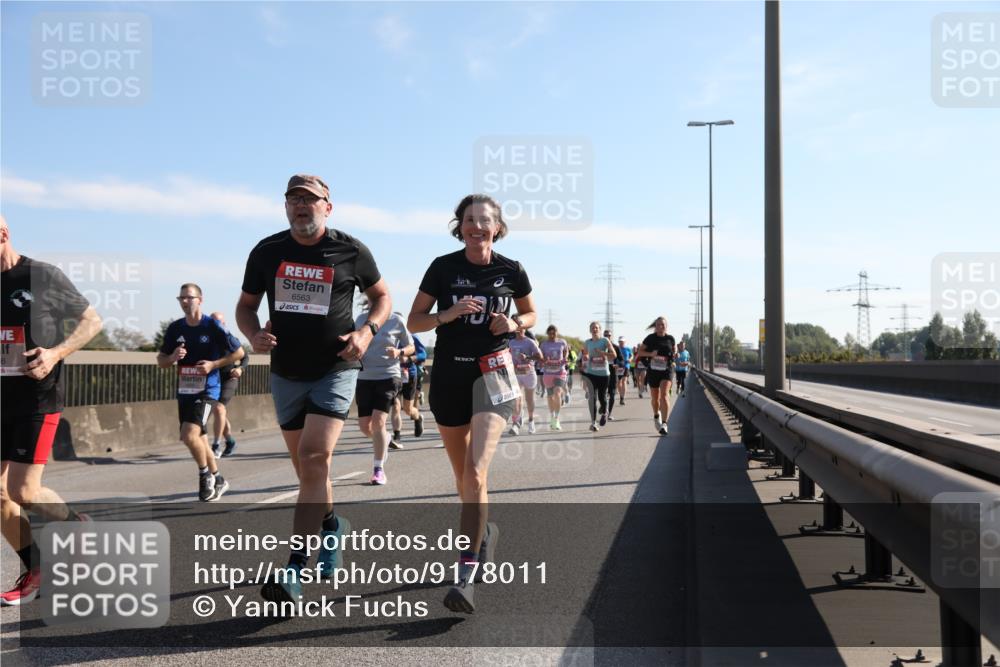 03.10.2025 - Köhlbrandbrückenlauf Yannick Fuchs http://msf.ph/oto/9178011 03.10.2025 11:17:21 Position 3 6563 meine-sportfotos.de
