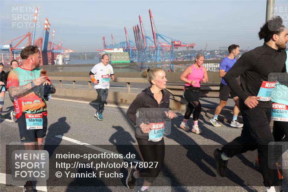03.10.2025 - Köhlbrandbrückenlauf Yannick Fuchs http://msf.ph/oto/9178027 03.10.2025 08:49:32 Position 2 20, 1573, 1720, 3725, 1283 meine-sportfotos.de