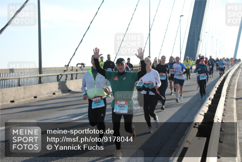 03.10.2025 - Köhlbrandbrückenlauf Yannick Fuchs http://msf.ph/oto/9178044 03.10.2025 08:30:09 Position 1 1367, 2, 3238 meine-sportfotos.de