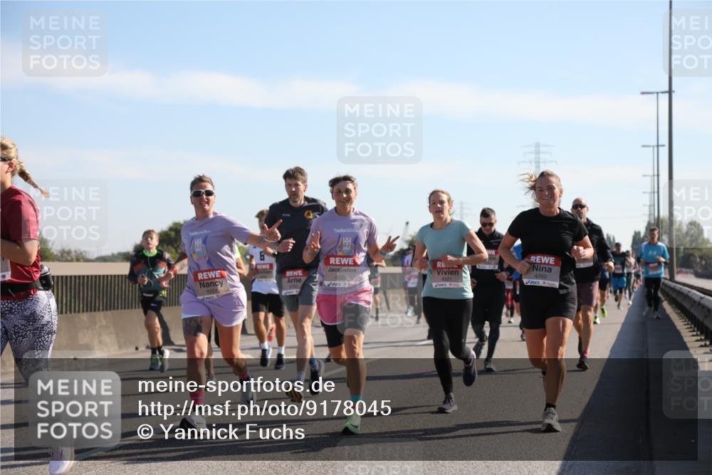 03.10.2025 - Köhlbrandbrückenlauf Yannick Fuchs http://msf.ph/oto/9178045 03.10.2025 11:17:23 Position 3 6222, 4521, 6224, 4260 meine-sportfotos.de