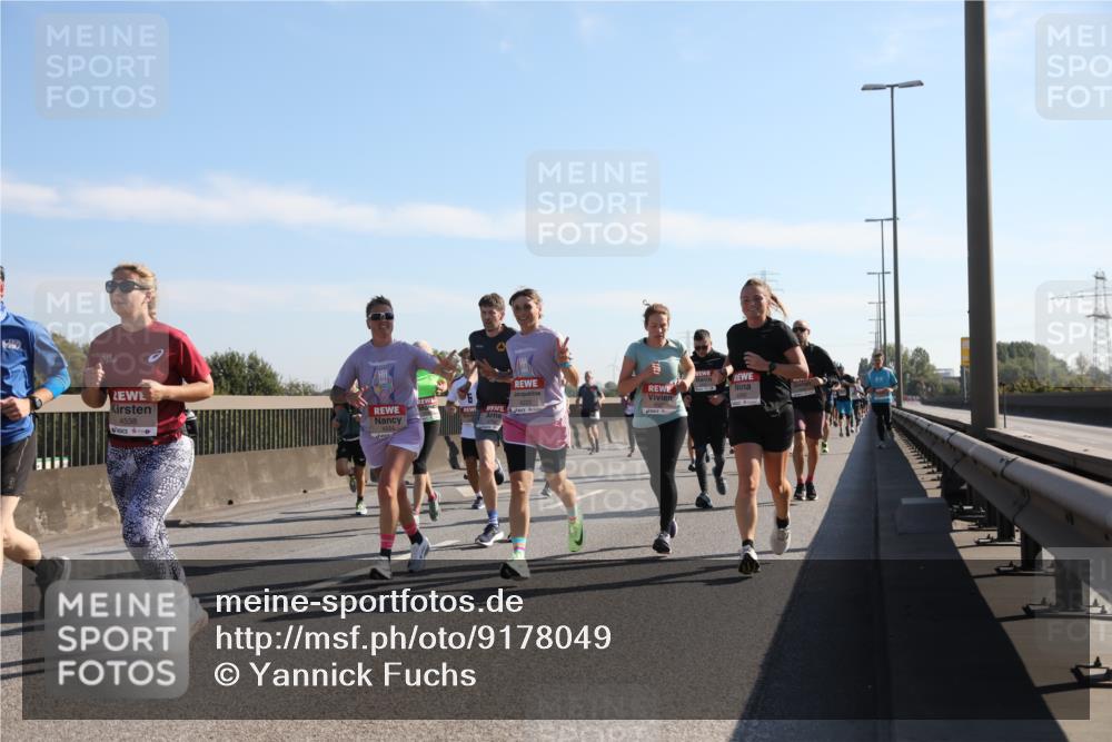 03.10.2025 - Köhlbrandbrückenlauf Yannick Fuchs http://msf.ph/oto/9178049 03.10.2025 11:17:23 Position 3 121, 4538 meine-sportfotos.de