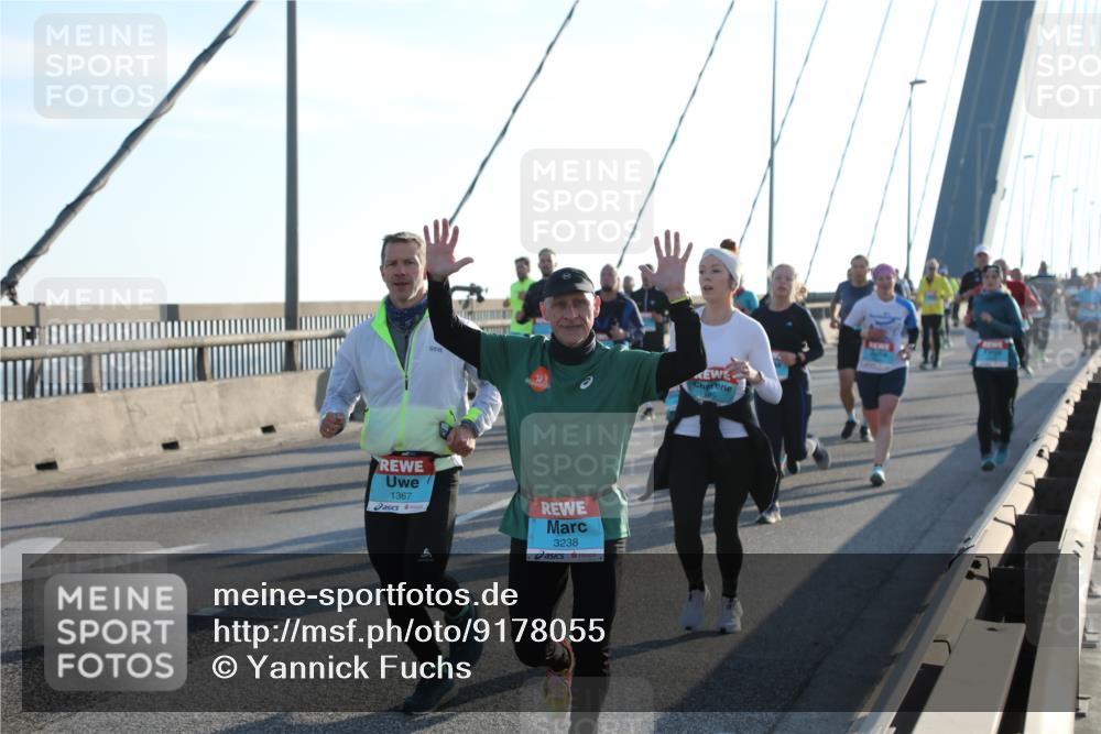 03.10.2025 - Köhlbrandbrückenlauf Yannick Fuchs http://msf.ph/oto/9178055 03.10.2025 08:30:10 Position 1 1367, 3238 meine-sportfotos.de