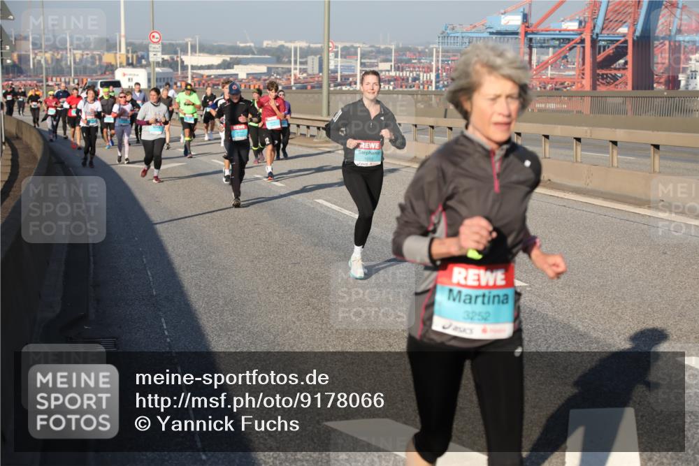 03.10.2025 - Köhlbrandbrückenlauf Yannick Fuchs http://msf.ph/oto/9178066 03.10.2025 08:49:36 Position 2 1693, 3252 meine-sportfotos.de
