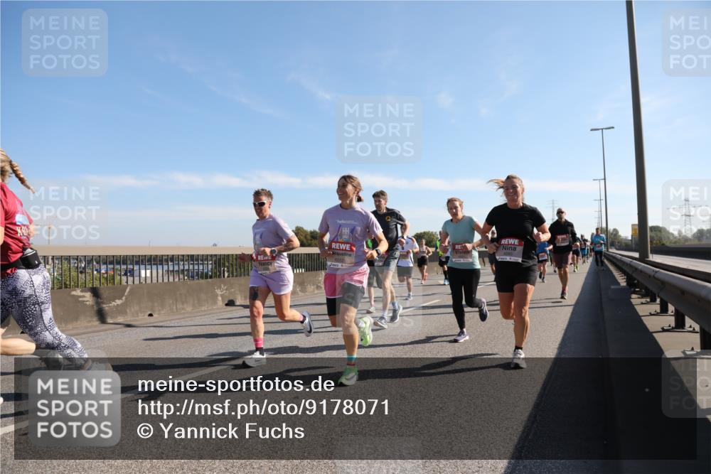 03.10.2025 - Köhlbrandbrückenlauf Yannick Fuchs http://msf.ph/oto/9178071 03.10.2025 11:17:24 Position 3  meine-sportfotos.de