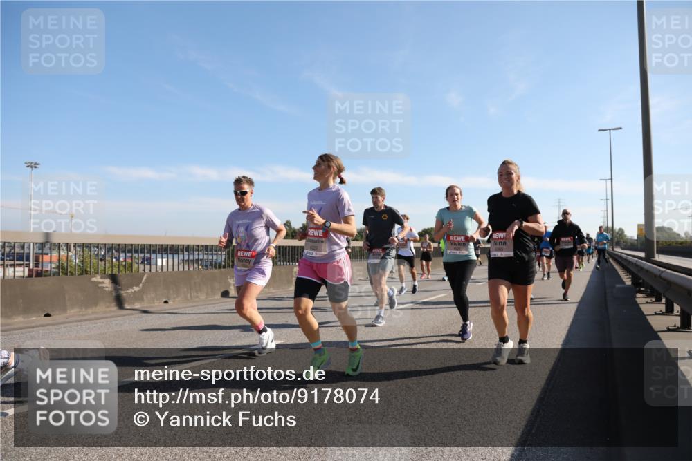 03.10.2025 - Köhlbrandbrückenlauf Yannick Fuchs http://msf.ph/oto/9178074 03.10.2025 11:17:25 Position 3 4260, 6222 meine-sportfotos.de