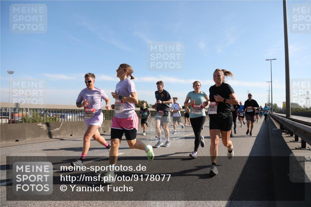 03.10.2025 - Köhlbrandbrückenlauf Yannick Fuchs http://msf.ph/oto/9178077 03.10.2025 11:17:25 Position 3  meine-sportfotos.de