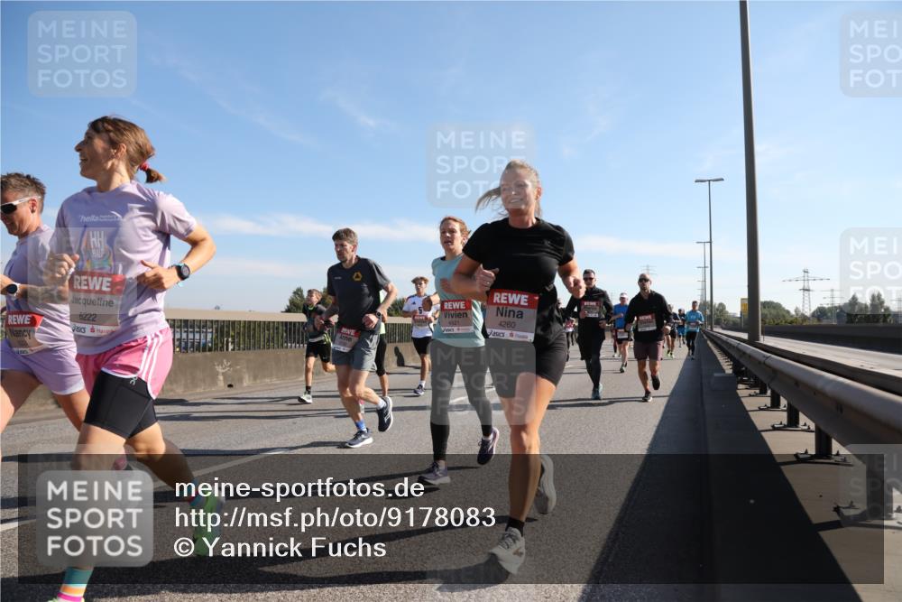 03.10.2025 - Köhlbrandbrückenlauf Yannick Fuchs http://msf.ph/oto/9178083 03.10.2025 11:17:25 Position 3 6222, 4521, 4260 meine-sportfotos.de