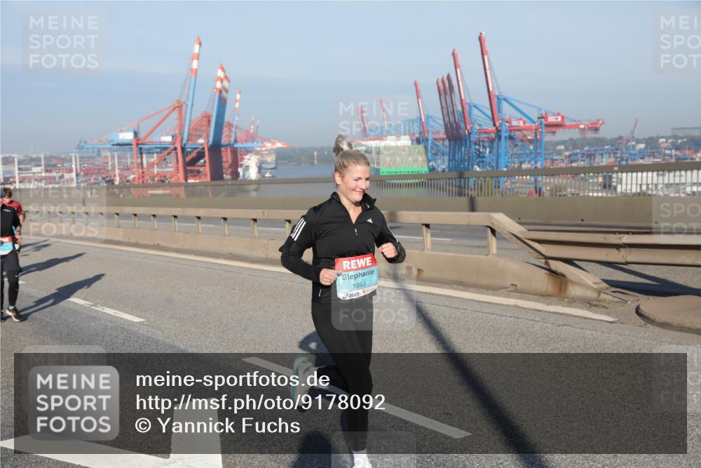 03.10.2025 - Köhlbrandbrückenlauf Yannick Fuchs http://msf.ph/oto/9178092 03.10.2025 08:49:38 Position 2 1693 meine-sportfotos.de