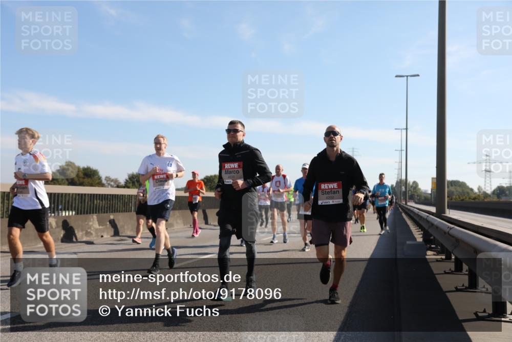 03.10.2025 - Köhlbrandbrückenlauf Yannick Fuchs http://msf.ph/oto/9178096 03.10.2025 11:17:26 Position 3 4533, 4202 meine-sportfotos.de