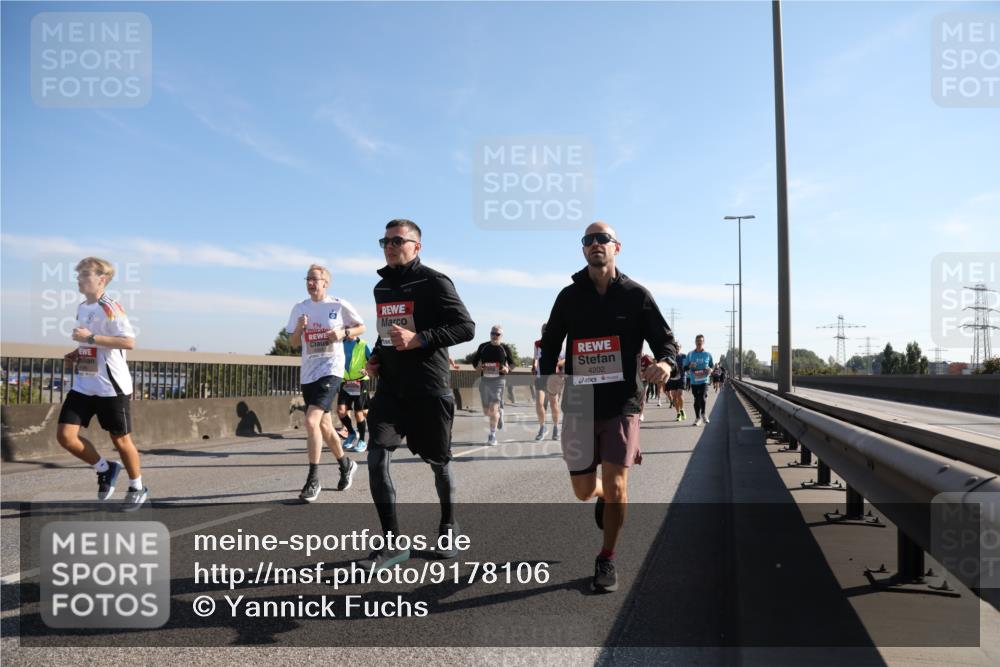 03.10.2025 - Köhlbrandbrückenlauf Yannick Fuchs http://msf.ph/oto/9178106 03.10.2025 11:17:27 Position 3 4202 meine-sportfotos.de