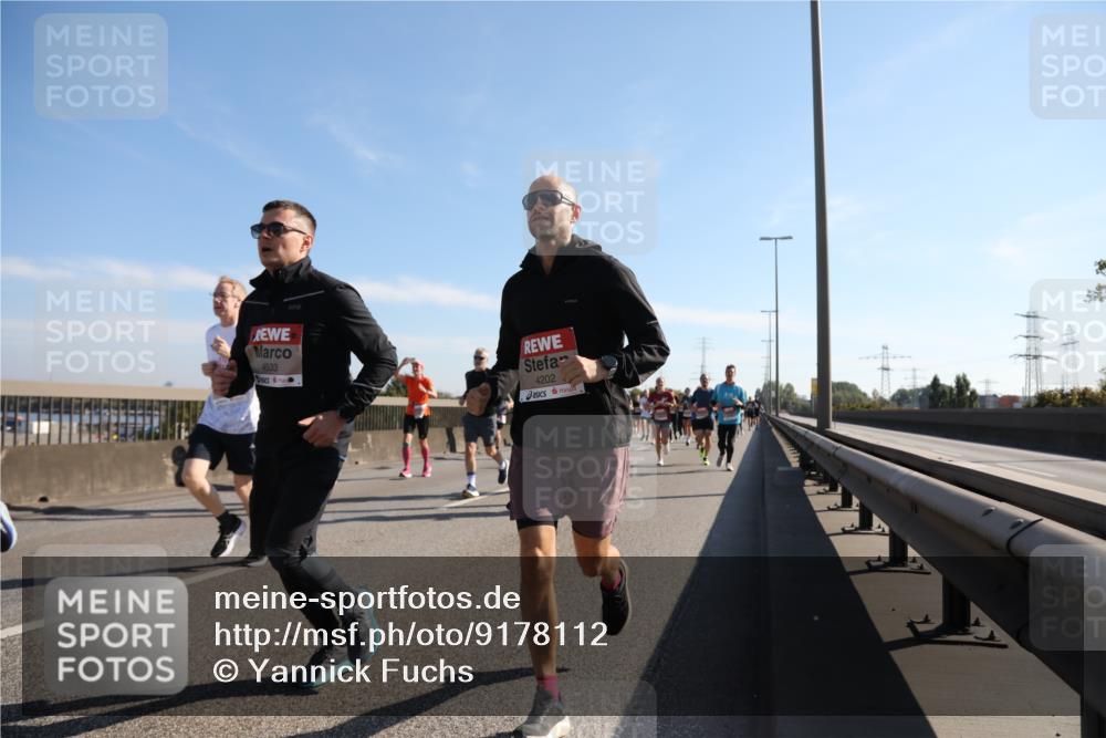 03.10.2025 - Köhlbrandbrückenlauf Yannick Fuchs http://msf.ph/oto/9178112 03.10.2025 11:17:27 Position 3 4533, 4202 meine-sportfotos.de