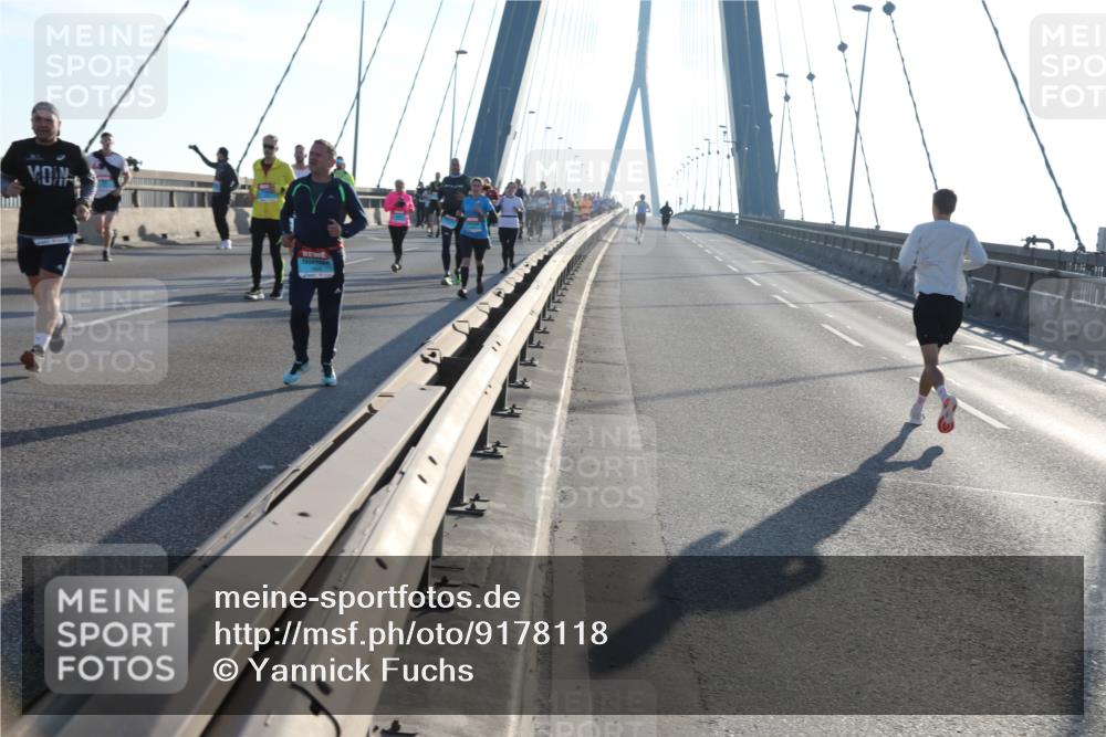 03.10.2025 - Köhlbrandbrückenlauf Yannick Fuchs http://msf.ph/oto/9178118 03.10.2025 08:30:16 Position 1  meine-sportfotos.de
