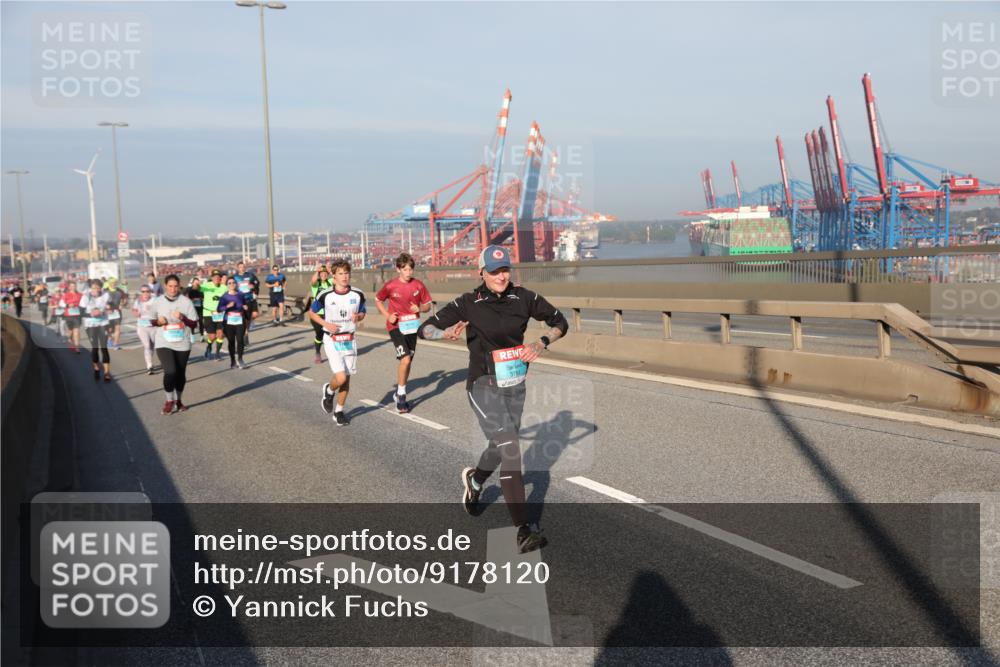 03.10.2025 - Köhlbrandbrückenlauf Yannick Fuchs http://msf.ph/oto/9178120 03.10.2025 08:49:40 Position 2  meine-sportfotos.de