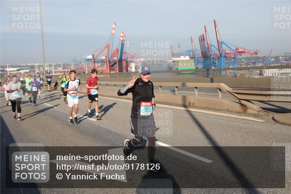 03.10.2025 - Köhlbrandbrückenlauf Yannick Fuchs http://msf.ph/oto/9178126 03.10.2025 08:49:40 Position 2 3761 meine-sportfotos.de
