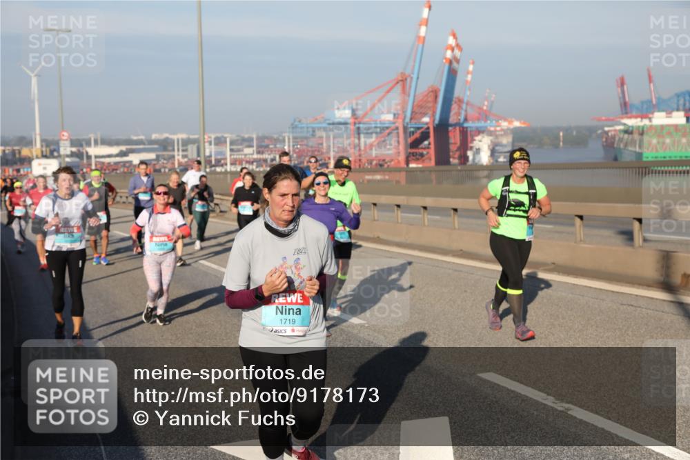 03.10.2025 - Köhlbrandbrückenlauf Yannick Fuchs http://msf.ph/oto/9178173 03.10.2025 08:49:44 Position 2 1115, 1719 meine-sportfotos.de