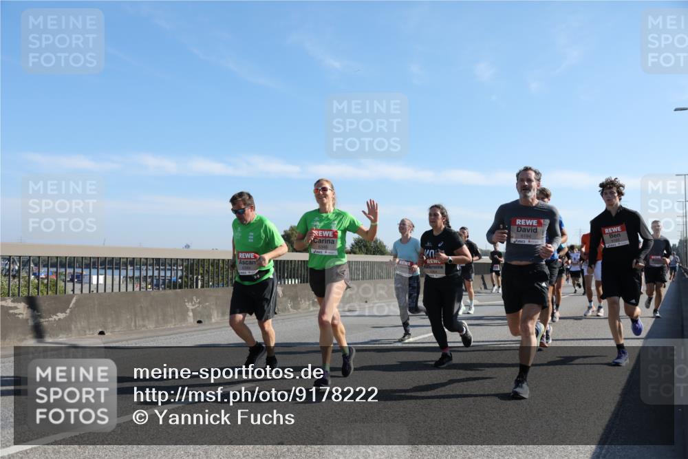 03.10.2025 - Köhlbrandbrückenlauf Yannick Fuchs http://msf.ph/oto/9178222 03.10.2025 11:17:37 Position 3 6348, 6349, 6194 meine-sportfotos.de
