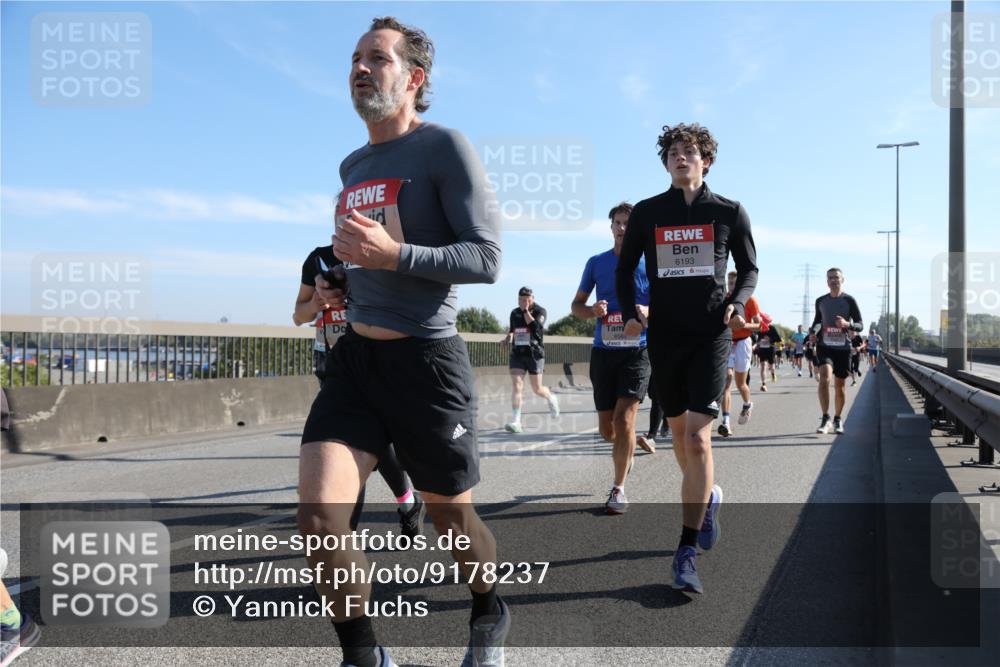03.10.2025 - Köhlbrandbrückenlauf Yannick Fuchs http://msf.ph/oto/9178237 03.10.2025 11:17:38 Position 3 6193 meine-sportfotos.de