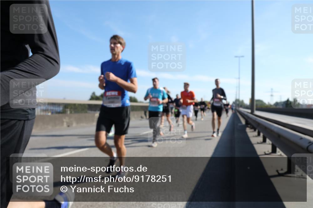03.10.2025 - Köhlbrandbrückenlauf Yannick Fuchs http://msf.ph/oto/9178251 03.10.2025 11:17:39 Position 3  meine-sportfotos.de