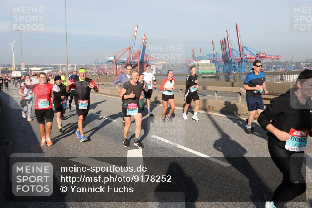 03.10.2025 - Köhlbrandbrückenlauf Yannick Fuchs http://msf.ph/oto/9178252 03.10.2025 08:49:49 Position 2 2118 meine-sportfotos.de