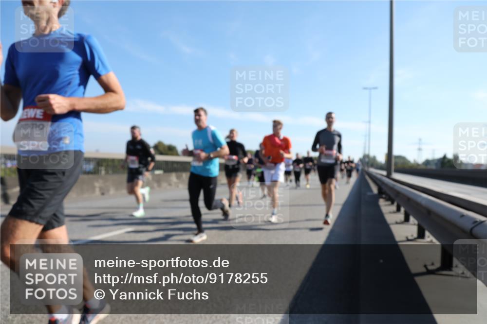 03.10.2025 - Köhlbrandbrückenlauf Yannick Fuchs http://msf.ph/oto/9178255 03.10.2025 11:17:39 Position 3  meine-sportfotos.de