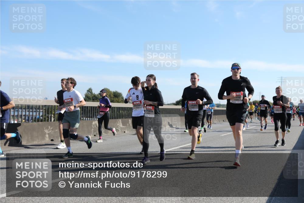 03.10.2025 - Köhlbrandbrückenlauf Yannick Fuchs http://msf.ph/oto/9178299 03.10.2025 11:17:42 Position 3 4590, 4494 meine-sportfotos.de