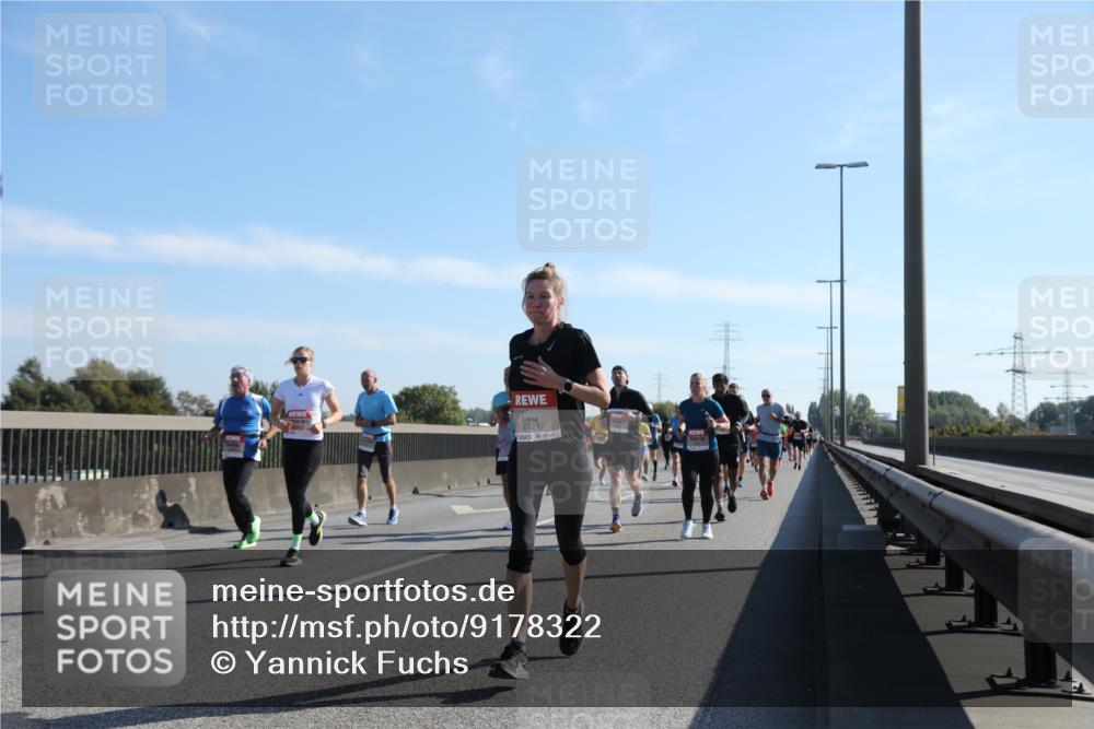 03.10.2025 - Köhlbrandbrückenlauf Yannick Fuchs http://msf.ph/oto/9178322 03.10.2025 11:17:44 Position 3 6721 meine-sportfotos.de