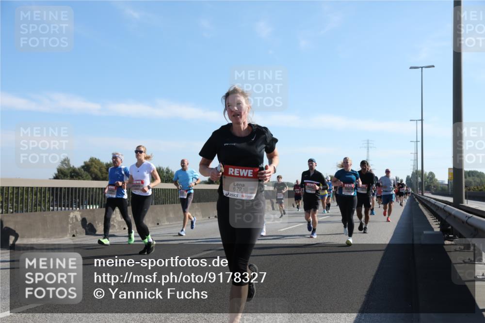 03.10.2025 - Köhlbrandbrückenlauf Yannick Fuchs http://msf.ph/oto/9178327 03.10.2025 11:17:44 Position 3 6721 meine-sportfotos.de
