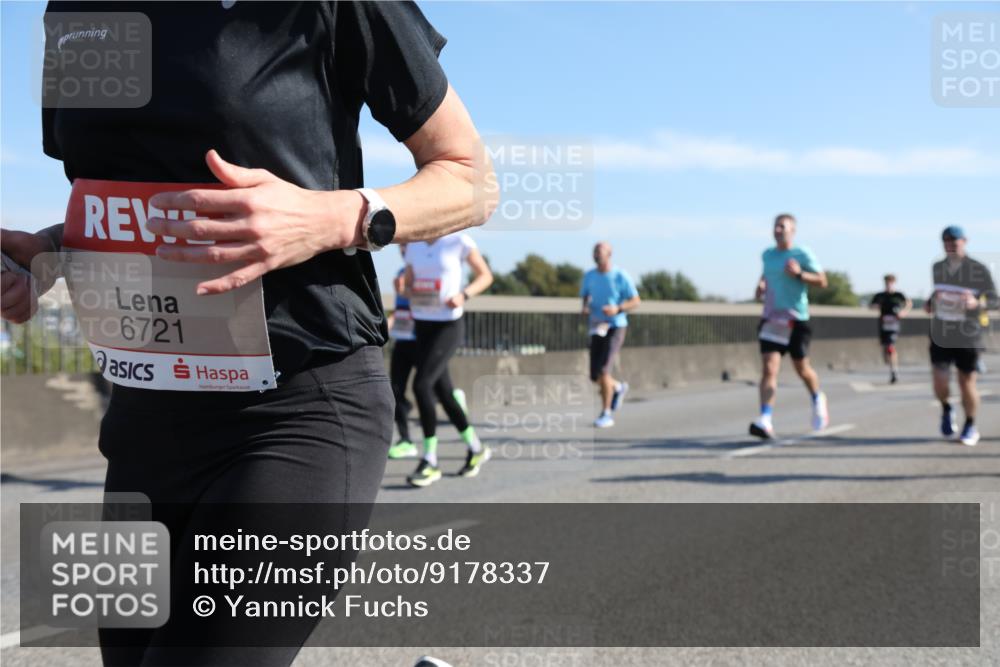03.10.2025 - Köhlbrandbrückenlauf Yannick Fuchs http://msf.ph/oto/9178337 03.10.2025 11:17:45 Position 3 6721 meine-sportfotos.de