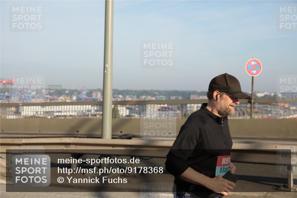 03.10.2025 - Köhlbrandbrückenlauf Yannick Fuchs http://msf.ph/oto/9178368 03.10.2025 08:49:58 Position 2  meine-sportfotos.de