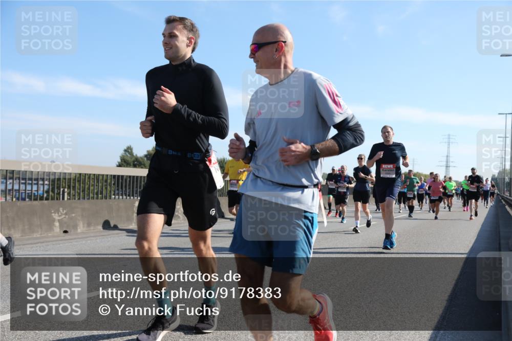 03.10.2025 - Köhlbrandbrückenlauf Yannick Fuchs http://msf.ph/oto/9178383 03.10.2025 11:17:49 Position 3  meine-sportfotos.de