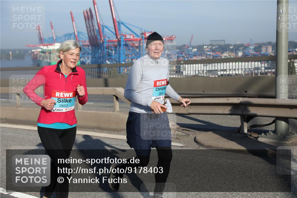 03.10.2025 - Köhlbrandbrückenlauf Yannick Fuchs http://msf.ph/oto/9178403 03.10.2025 08:50:04 Position 2 2853, 2851, 118 meine-sportfotos.de