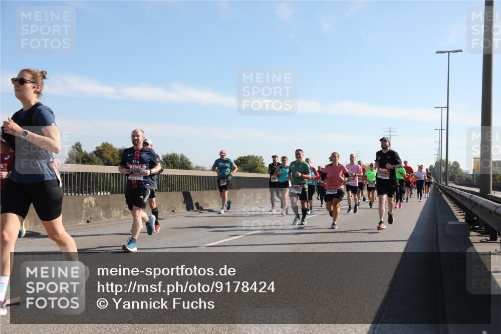 03.10.2025 - Köhlbrandbrückenlauf Yannick Fuchs http://msf.ph/oto/9178424 03.10.2025 11:17:52 Position 3  meine-sportfotos.de