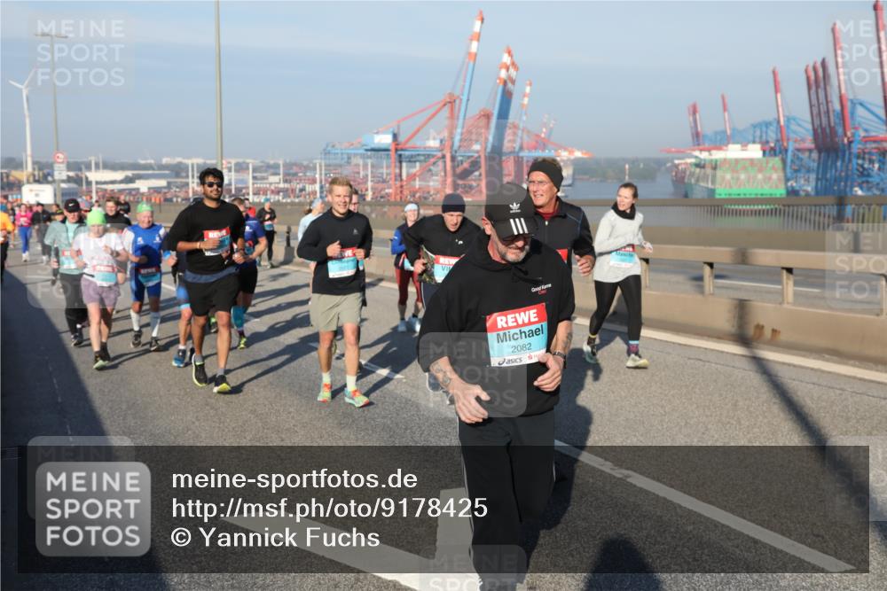 03.10.2025 - Köhlbrandbrückenlauf Yannick Fuchs http://msf.ph/oto/9178425 03.10.2025 08:50:07 Position 2 2082 meine-sportfotos.de