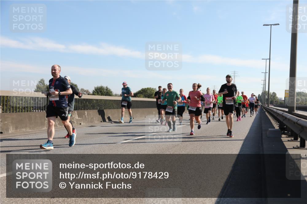 03.10.2025 - Köhlbrandbrückenlauf Yannick Fuchs http://msf.ph/oto/9178429 03.10.2025 11:17:52 Position 3  meine-sportfotos.de