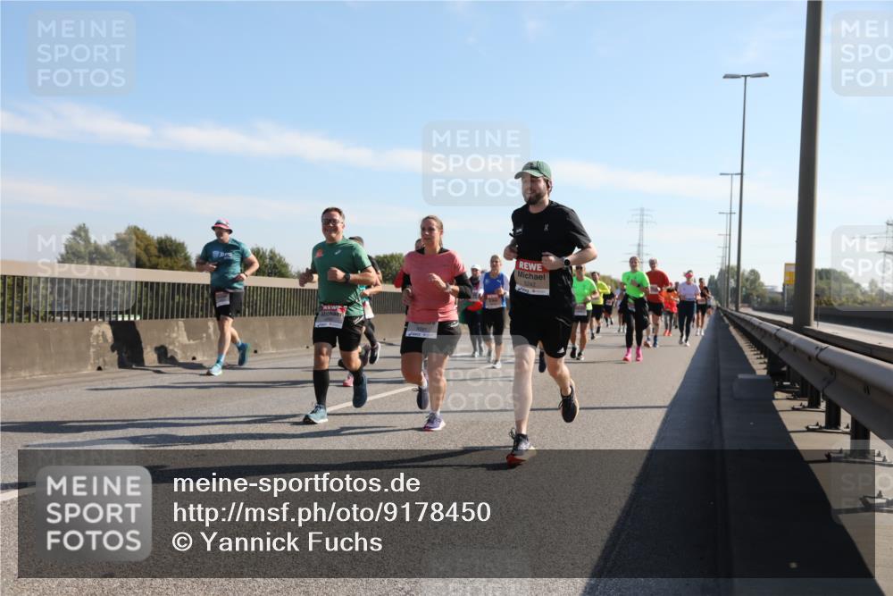 03.10.2025 - Köhlbrandbrückenlauf Yannick Fuchs http://msf.ph/oto/9178450 03.10.2025 11:17:53 Position 3 5242 meine-sportfotos.de