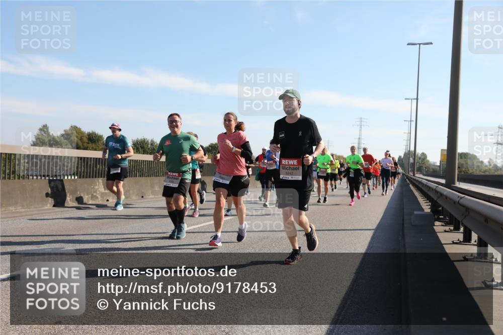 03.10.2025 - Köhlbrandbrückenlauf Yannick Fuchs http://msf.ph/oto/9178453 03.10.2025 11:17:54 Position 3 5242 meine-sportfotos.de