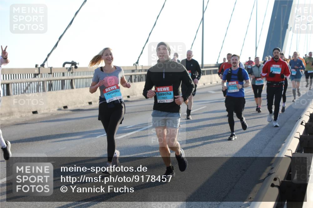 03.10.2025 - Köhlbrandbrückenlauf Yannick Fuchs http://msf.ph/oto/9178457 03.10.2025 08:31:16 Position 1 1907, 1905 meine-sportfotos.de