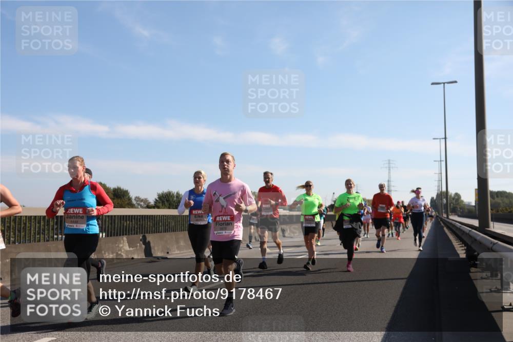 03.10.2025 - Köhlbrandbrückenlauf Yannick Fuchs http://msf.ph/oto/9178467 03.10.2025 11:17:55 Position 3 4448, 5870 meine-sportfotos.de