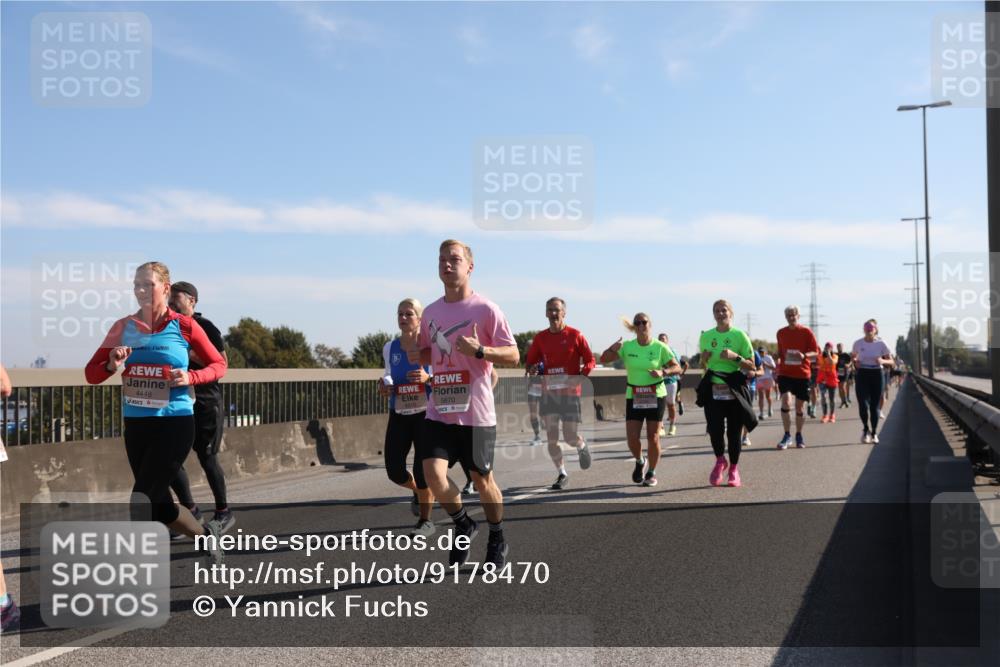 03.10.2025 - Köhlbrandbrückenlauf Yannick Fuchs http://msf.ph/oto/9178470 03.10.2025 11:17:56 Position 3 4448, 5870 meine-sportfotos.de