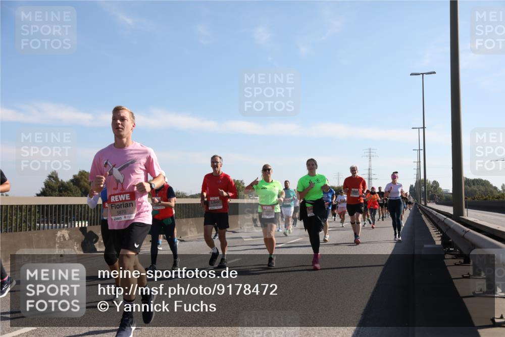 03.10.2025 - Köhlbrandbrückenlauf Yannick Fuchs http://msf.ph/oto/9178472 03.10.2025 11:17:56 Position 3 5870 meine-sportfotos.de