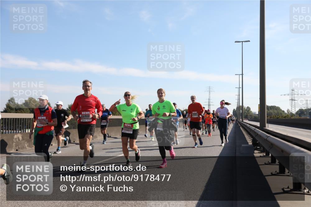 03.10.2025 - Köhlbrandbrückenlauf Yannick Fuchs http://msf.ph/oto/9178477 03.10.2025 11:17:57 Position 3 6175 meine-sportfotos.de